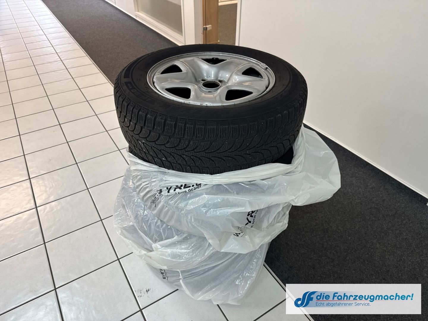 Fahrzeugabbildung Mazda CX-5 Sports-Line AWD 4x4 AUTOMATIK 2.2 SKYACTIV-