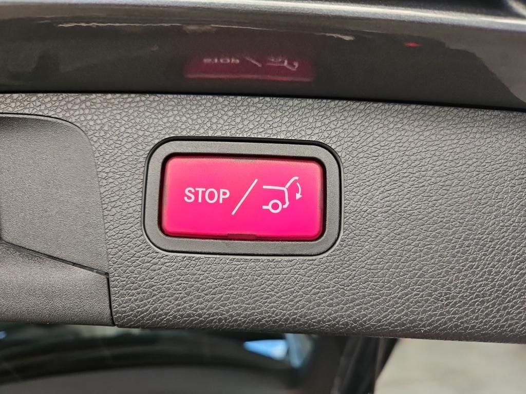 Fahrzeugabbildung Mercedes-Benz E 300 de T AMG Pano Night ACC LED Ambiente DAB