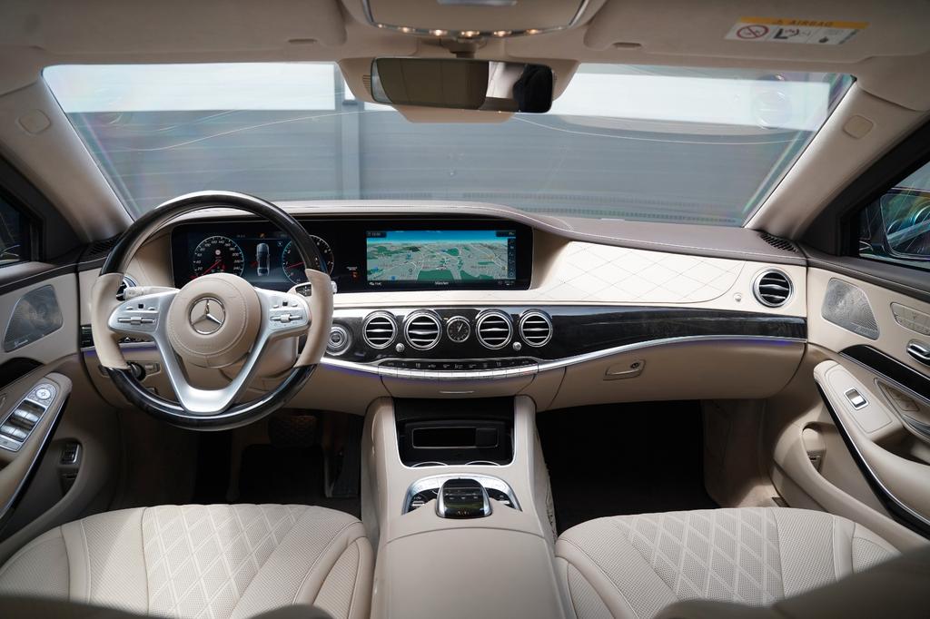 Mercedes-Benz S 600