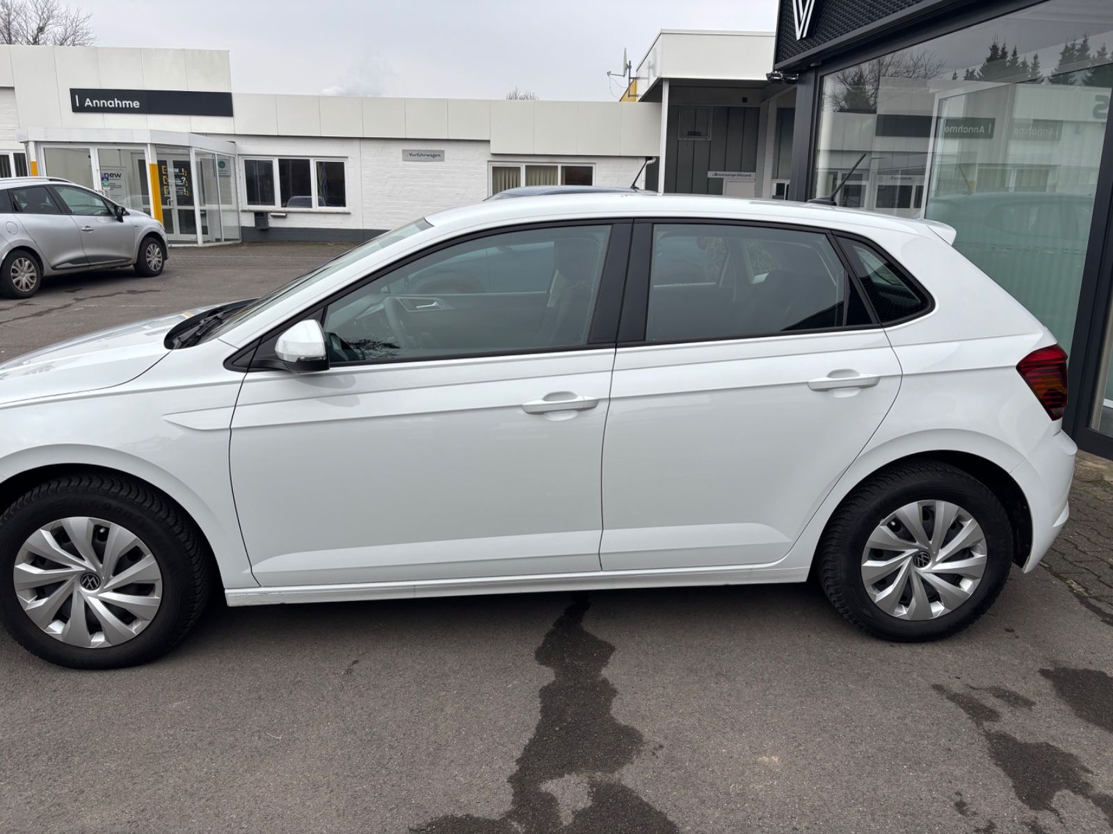 Fahrzeugabbildung Volkswagen Polo VI Comfortline