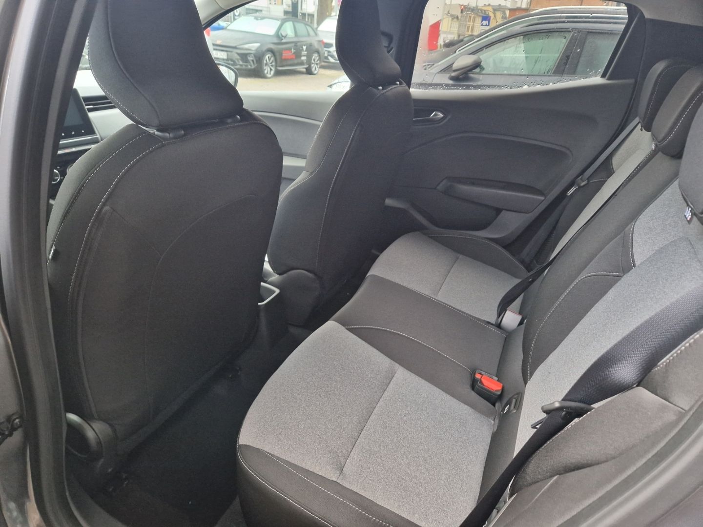 Mitsubishi Colt - Bild 13