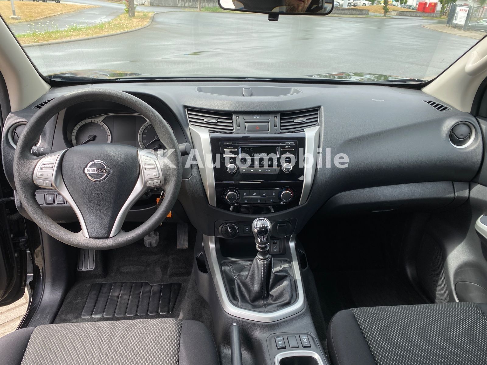 Fahrzeugabbildung Nissan Navara NP300 Acenta King Cab 4x4/AHK 3500 KG