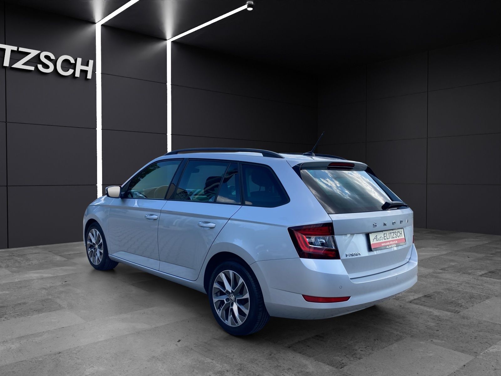 Fahrzeugabbildung SKODA Fabia Combi TSI Clever Best-off LED Navi GRA PDC