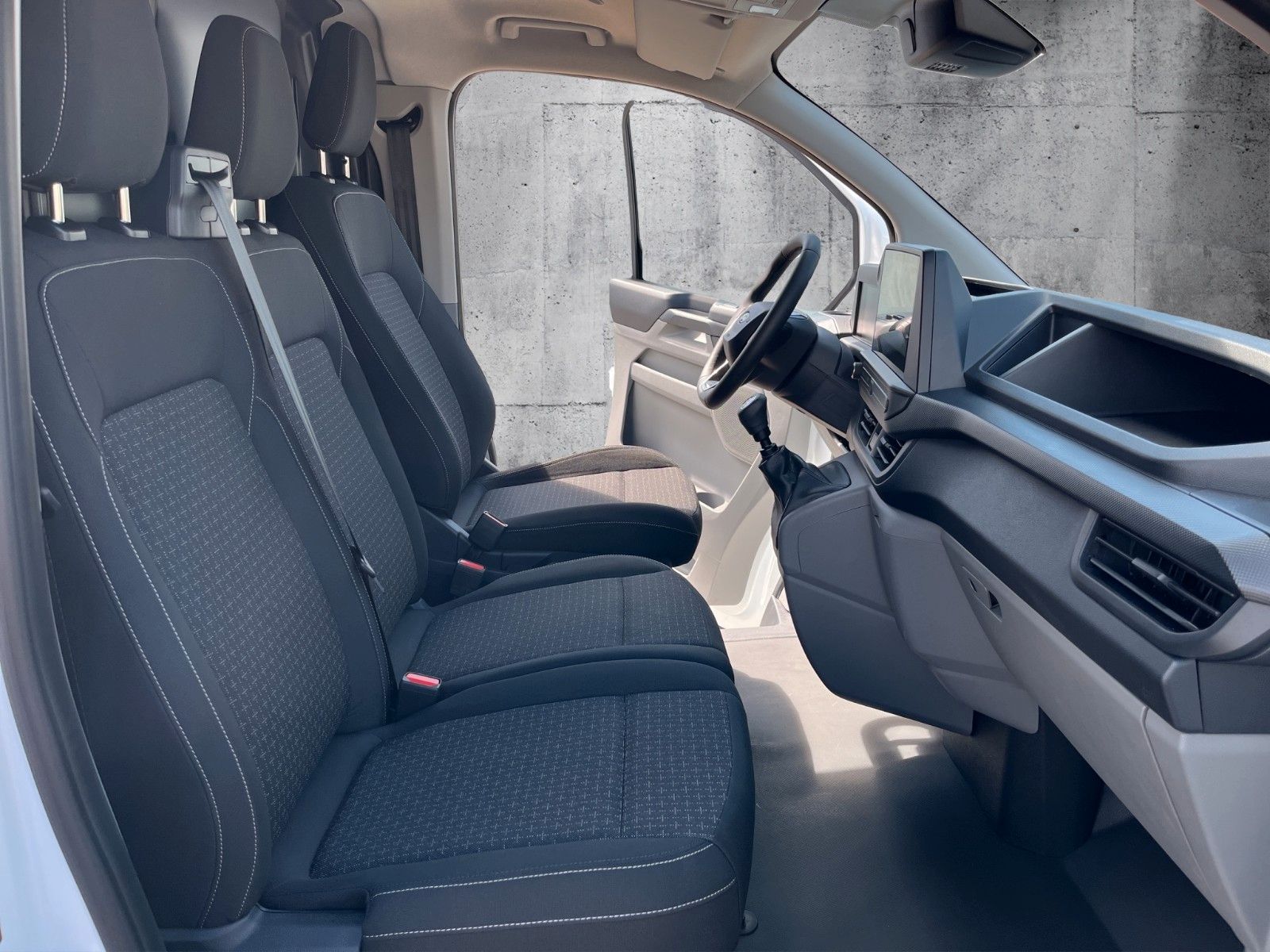 Fahrzeugabbildung Ford Transit Custom Kasten 300 L2 Trend FWD