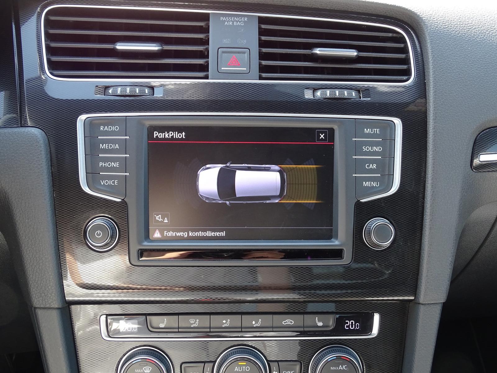 Volkswagen Golf VII 2.0 GTI BMT Bi-Xenon Dynaudio Standheiz