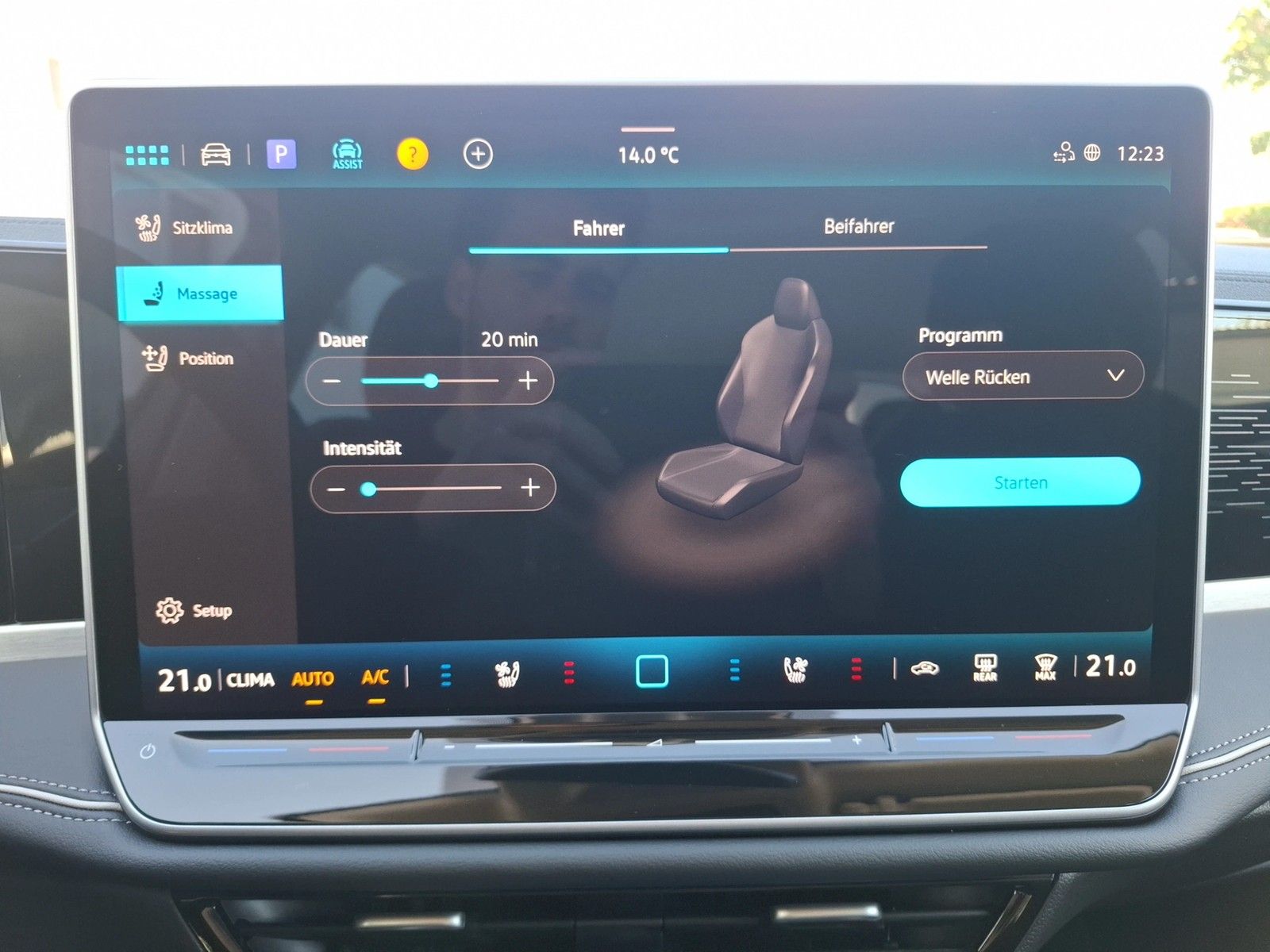 Fahrzeugabbildung Volkswagen Passat Variant TDI Elegance DSG Matrix AHK Navi
