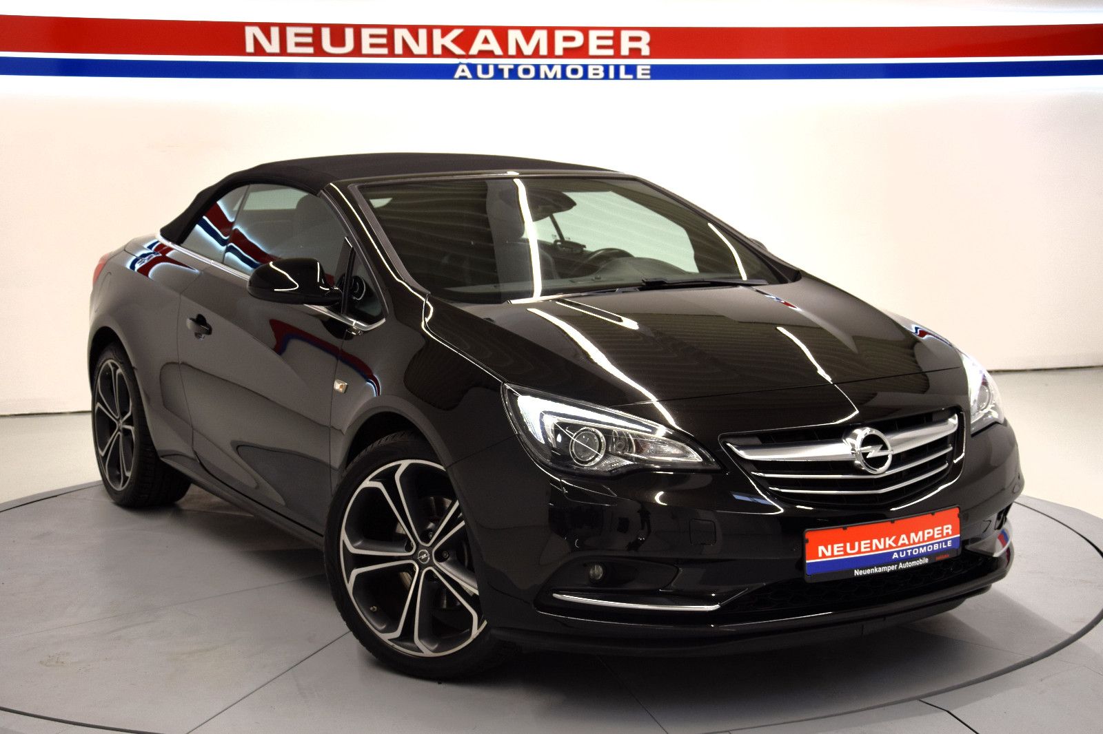 Fahrzeugabbildung Opel Cascada Active ecoFlex BiXen Leder Sitzlüft Navi