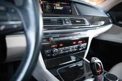 BMW 730d xDrive AHK HUD - TOP Ausstattung Unfallfrei