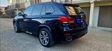 BMW X5 xDrive40d - - blaue BMW X5
