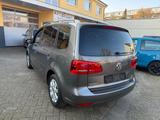 Volkswagen Touran Style BMT*MFL*PDC*SHZ*TEMPOMAT*1 HAND** - Volkswagen Touran: Style
