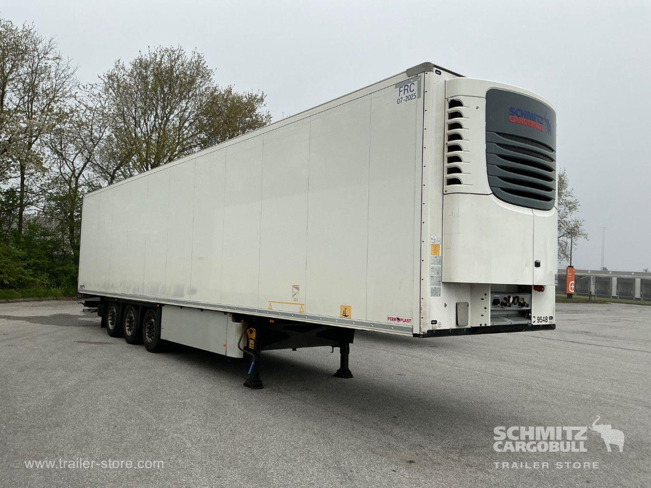 Schmitz Cargobull Semi Reefer Meat hanging system