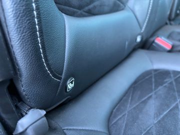 Renault Grand Scenic Black Edition TCe 140 EDC 7-Sitzer