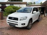 Toyota RAV 4 2.2-l-D-4D 4x4 Sol-Ausstattung - gebrauchte Toyota RAV 4 aus dem Jahr 2007
