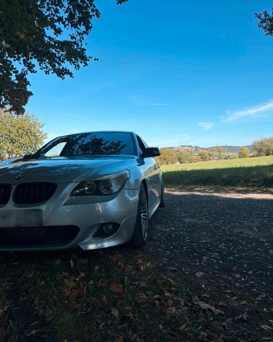BMW 525