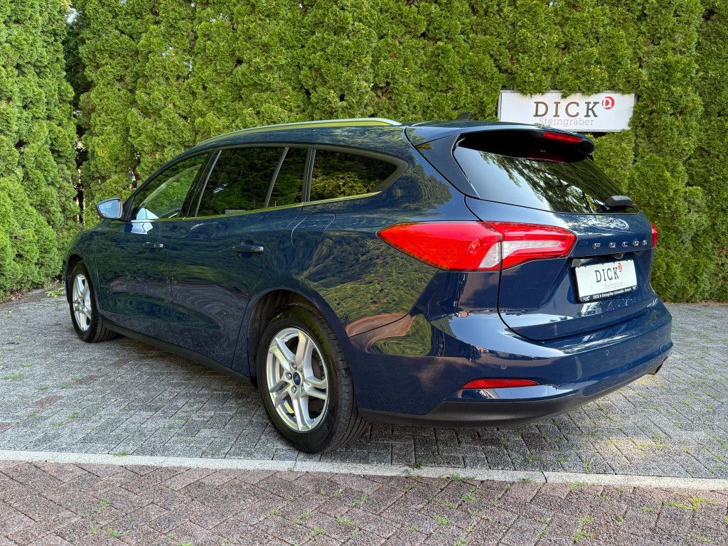 Fahrzeugabbildung Ford Focus 2.0 EB Cool & Connect LED+NAV+SHZ+KAM+CARP