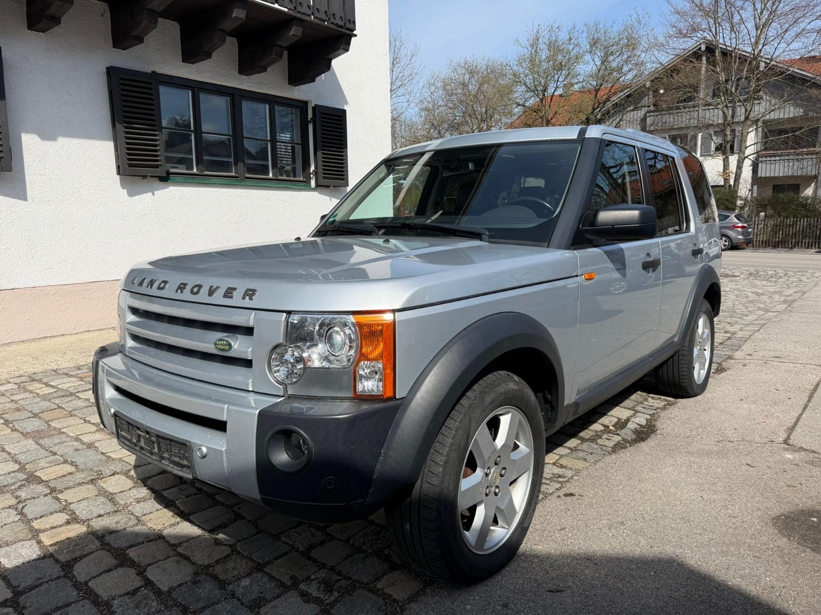 Land Rover Discovery V6 TD HSE*7-Sitzer*AHK*PANO*