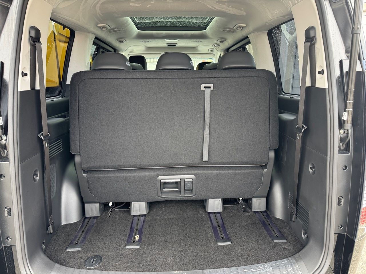 Fahrzeugabbildung Hyundai STARIA SIGNATURE *PANORAMADACH* 2xKlima 360 ACC