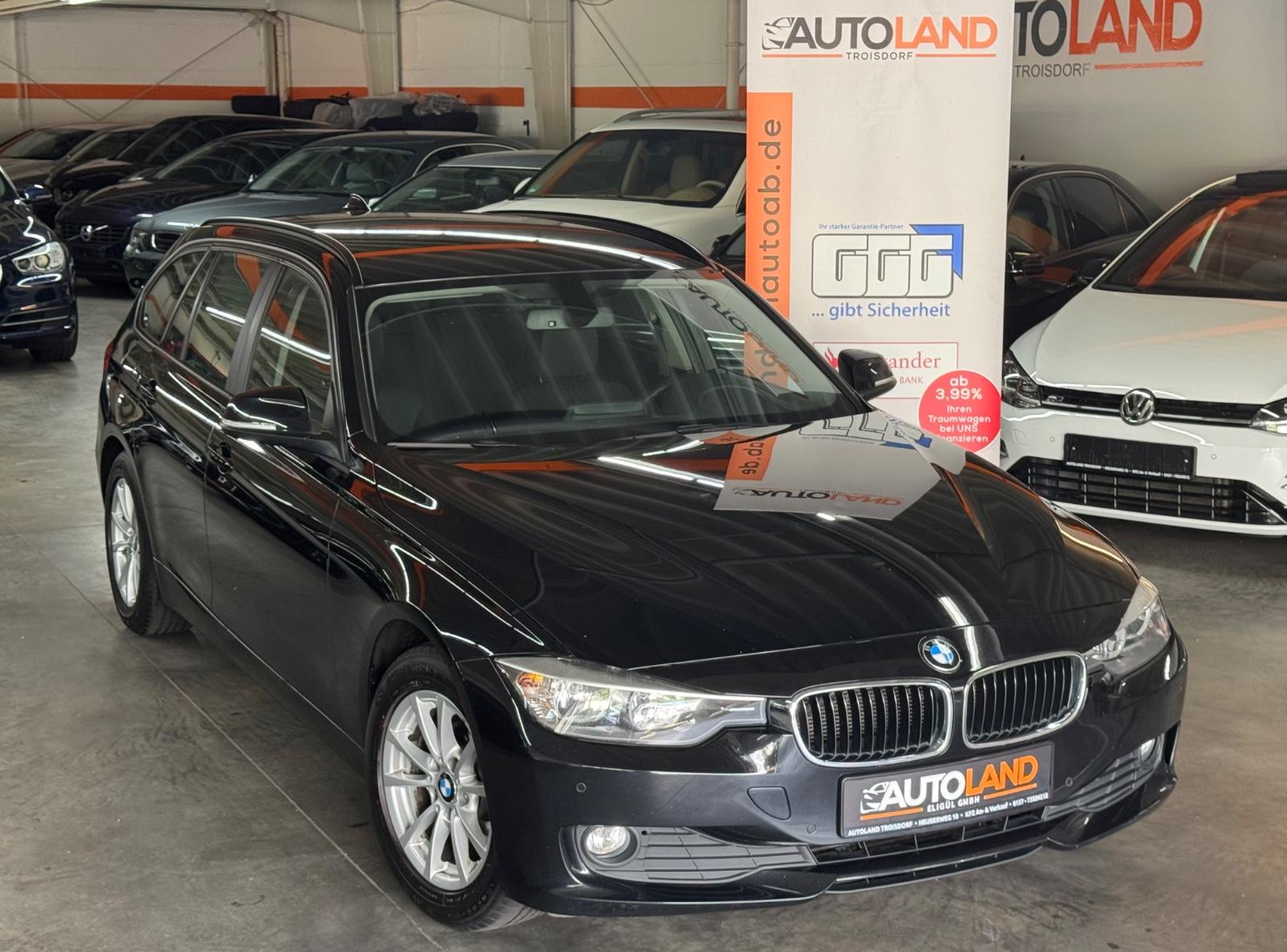 BMW 318 2013 — салон