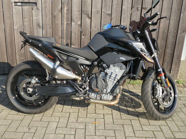 KTM Duke 890 inkl. Tieferlegung