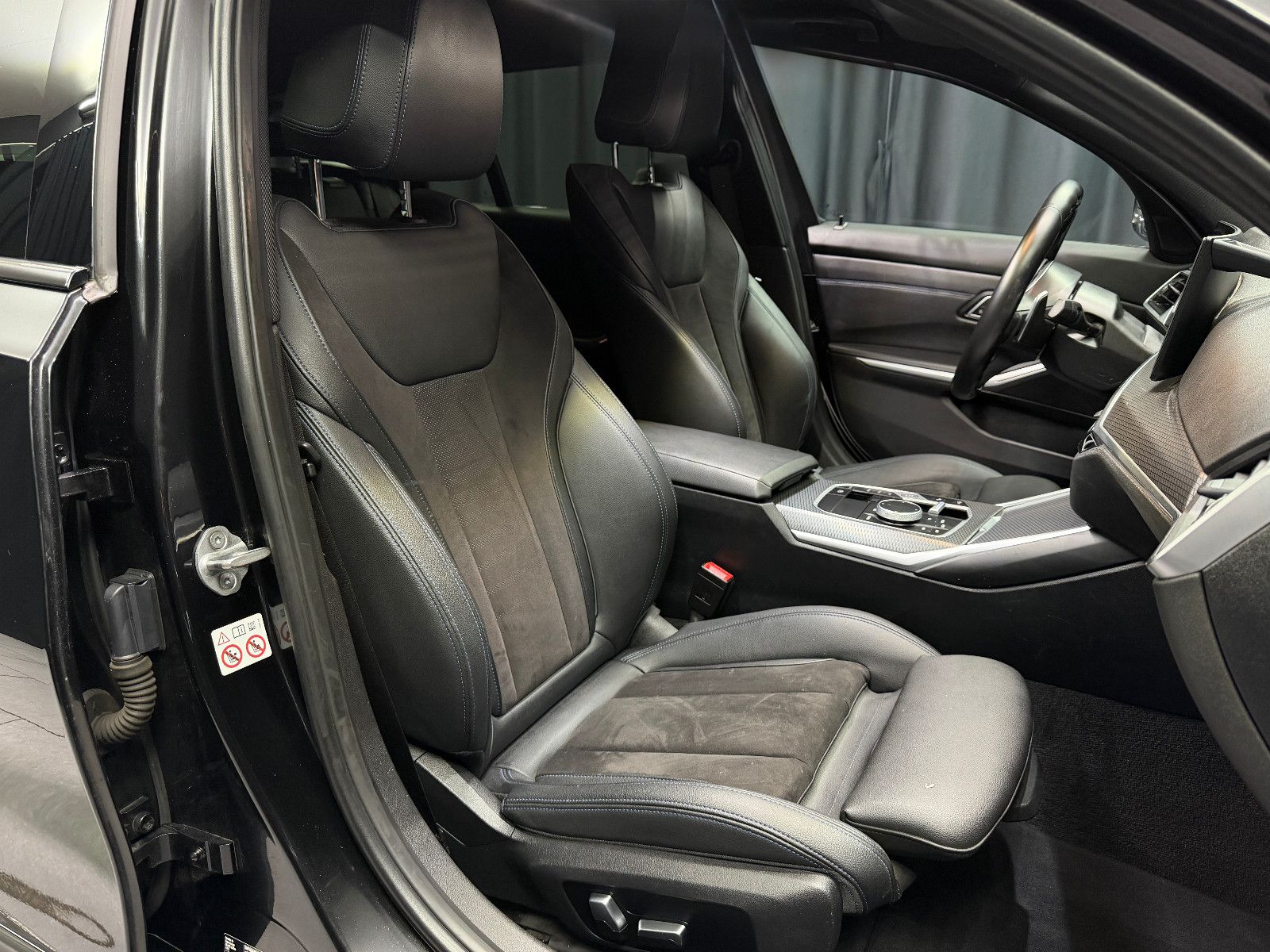 Fahrzeugabbildung BMW M340 i xDrive Touring |FACELIFT|HIFI|AHK|
