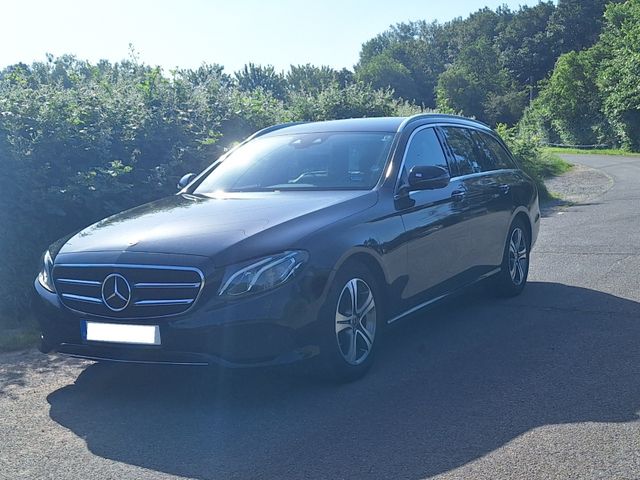 MERCEDES-BENZ E 220d T 9G Avantgarde