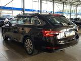 Skoda Superb Ambition iV Navi AHK PDC SHZ DAB+ DCC - Skoda Gebrauchtwagen von 2021