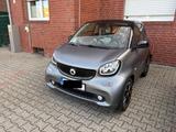 Smart ForTwo cabrio 0.9 66kW Pano/LED Tagfahrlich/Navi