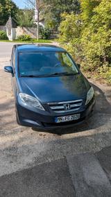 Honda Frv mit 6 Sitzplätze - gebrauchte Honda FR-V aus dem Jahr 2005