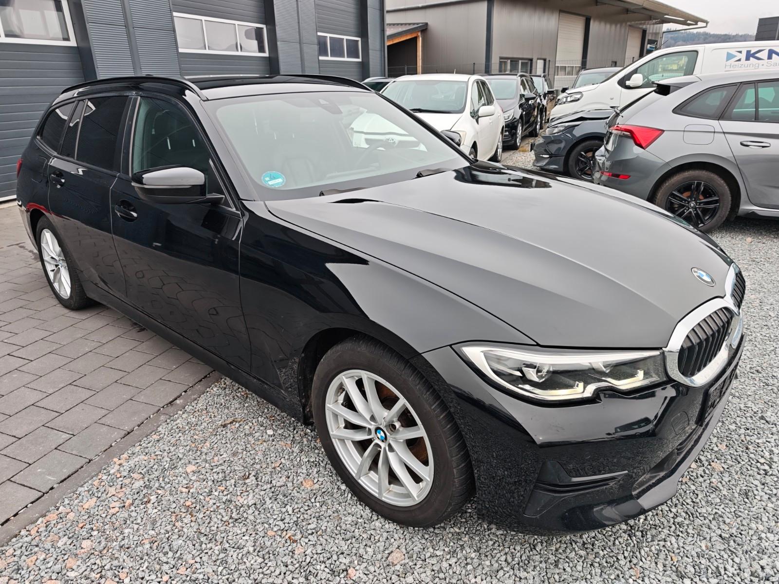BMW 320 3 Touring 320 d Advantage Navi HUD Leder LED