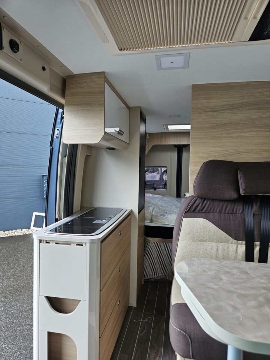 Fahrzeugabbildung Forster Vantasy FV599HB Autom.140PS