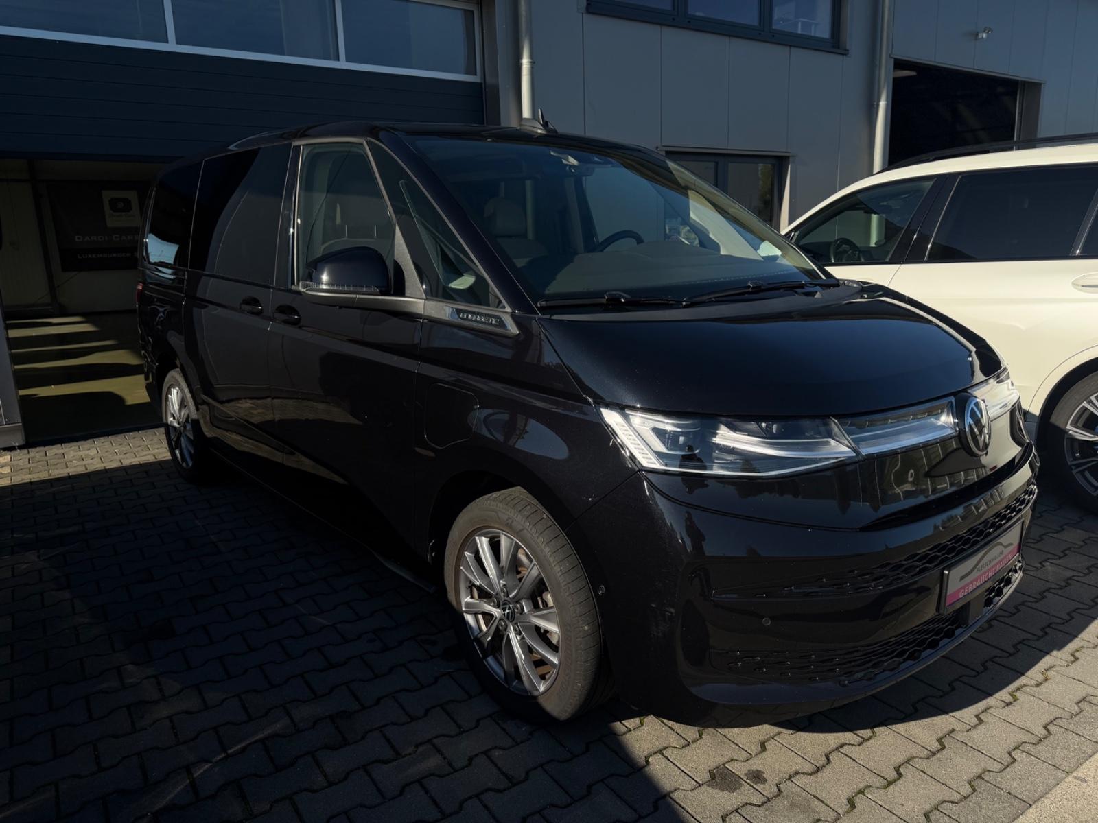 Volkswagen T7 Multivan eHybrid lang Panorama/7Sitze-Voll!
