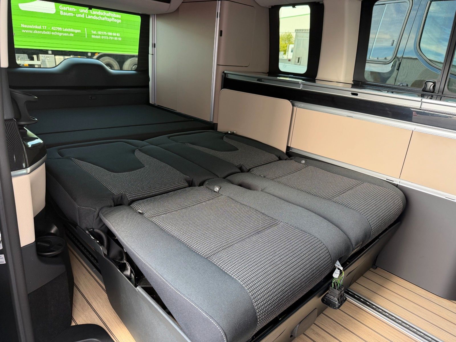Fahrzeugabbildung Mercedes-Benz V 220 d Marco Polo AIRMATIC DISTRONIC AHK2,5to