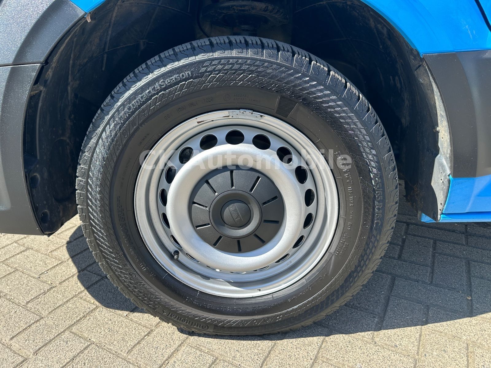 Fahrzeugabbildung MAN TGE 3.180 DoKa Pritsche/Plane 4X4/6 Sitze/AHK