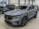 Volvo XC 40 B4 Plus Dark LED H&K MEMORY R-KAM ACC - Volvo XC40 Unfallwagen