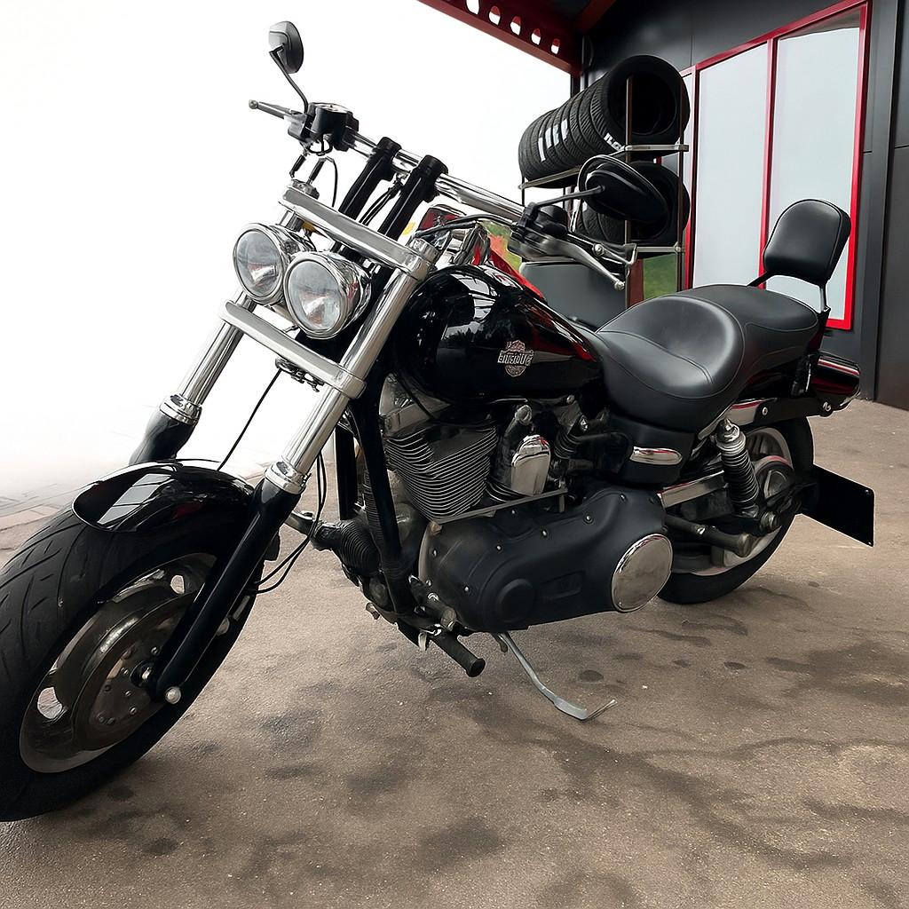 Harley-Davidson Fat Bob / Jekyill & Hide / TÜV NEU / Service NEU