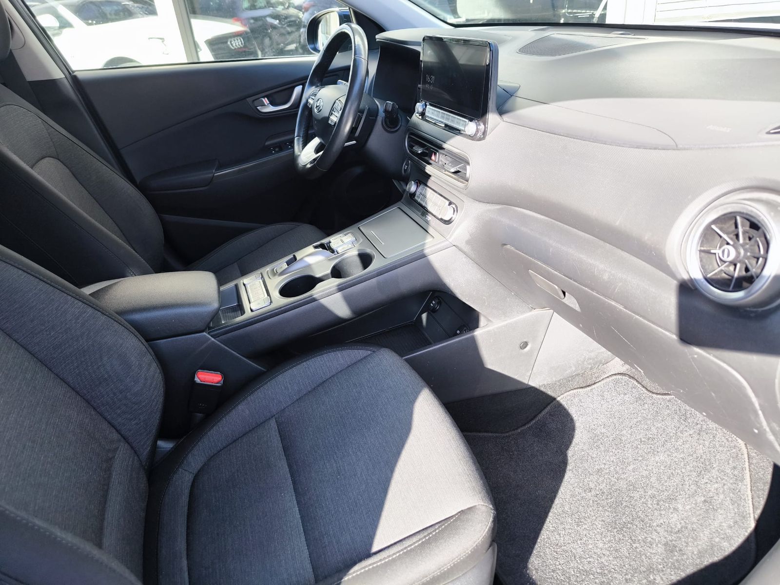 Fahrzeugabbildung Hyundai KONA Elektro Edition 30 LED+NAVI+SHZ+KAMER+KRELL