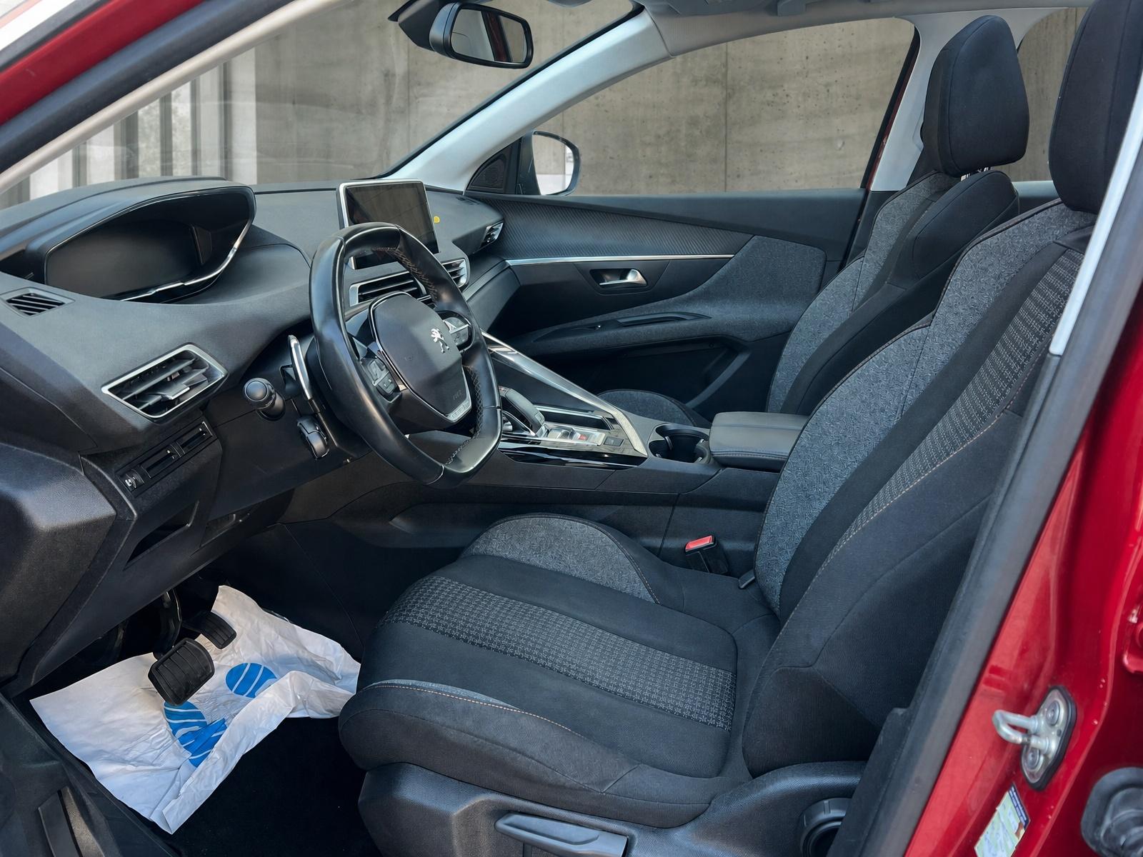 Peugeot 3008 Active *1.Hand*Panoramadach*SHZ*AHK*