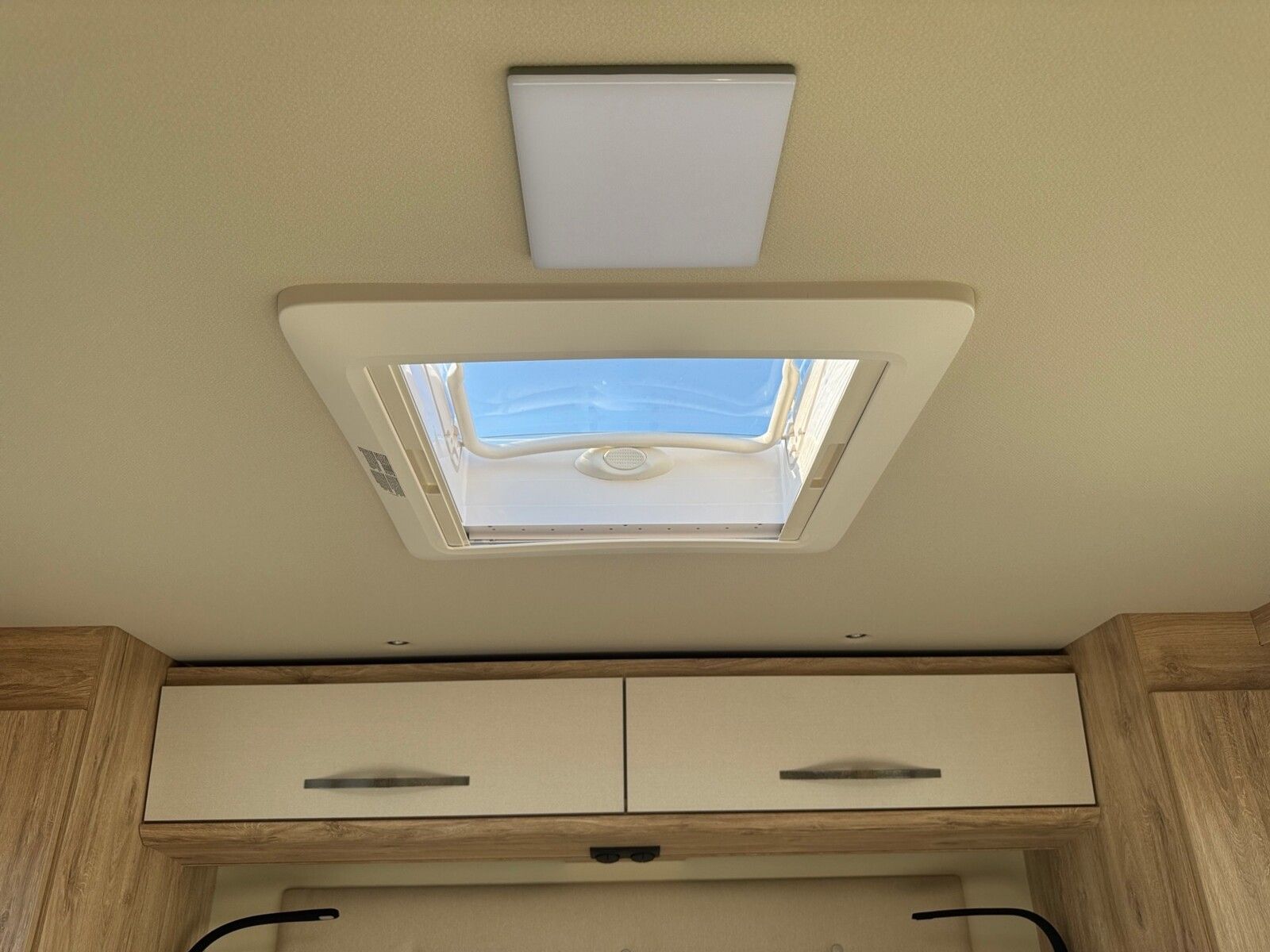 Fahrzeugabbildung Eura Mobil Profila RS PRS 720 QF Automatik/Plus Paket Alde