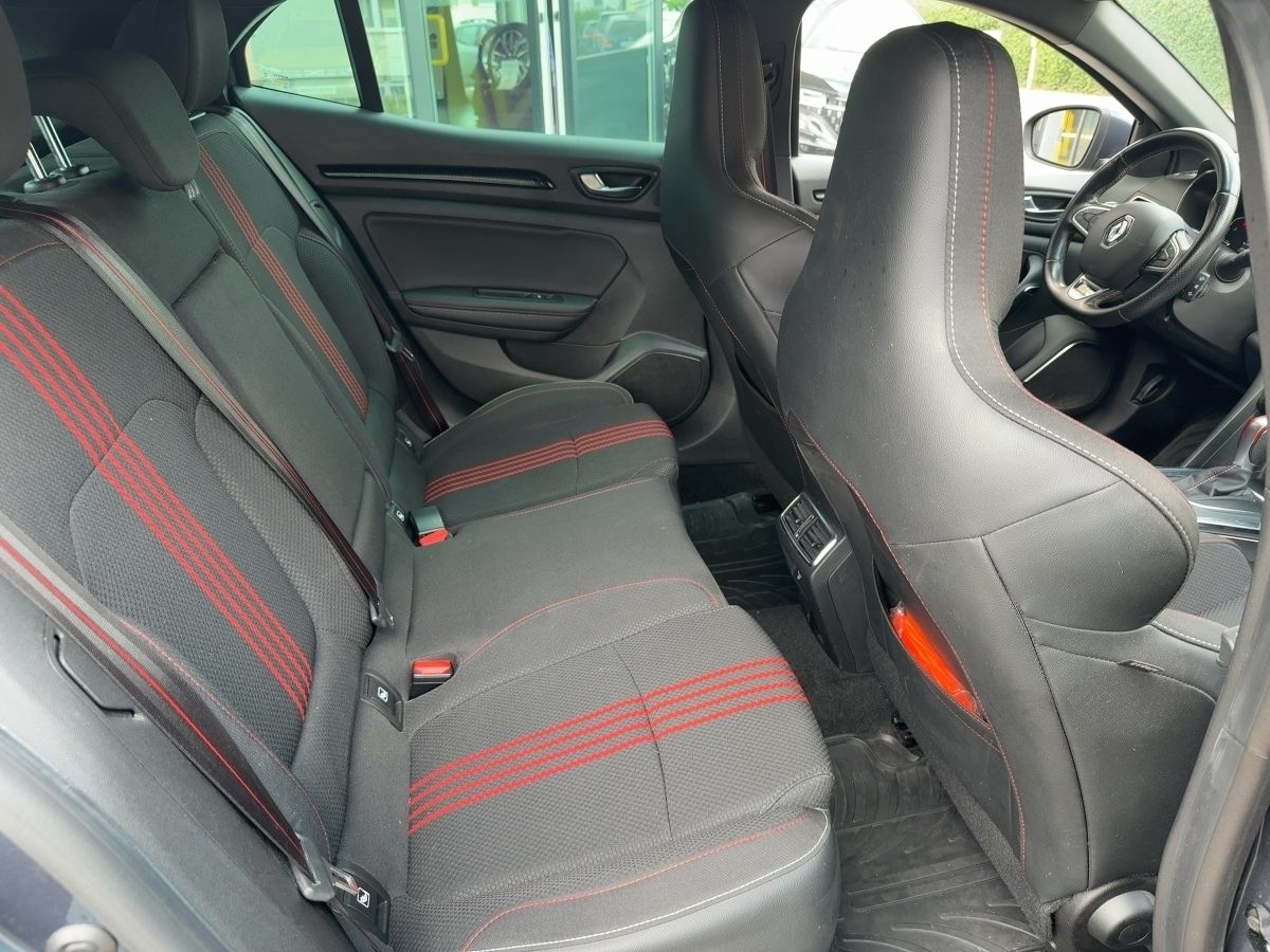 Fahrzeugabbildung Renault Megane R.S. LINE TCe 160 EDC Head-Up SHZ