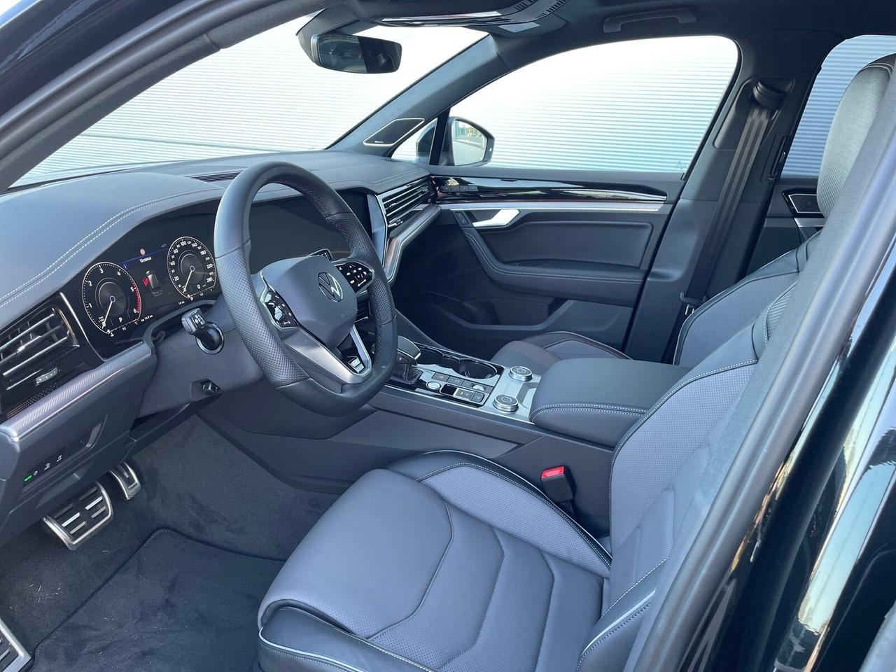 Volkswagen Touareg 3,0 l V6 TDI  Tiptronic 4motion R-Line  