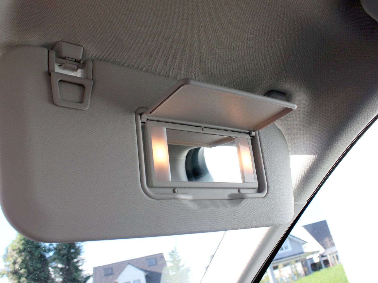 Fahrzeugabbildung Ford Kuga Plug-In Hybrid Titanium 2,5 Duratec