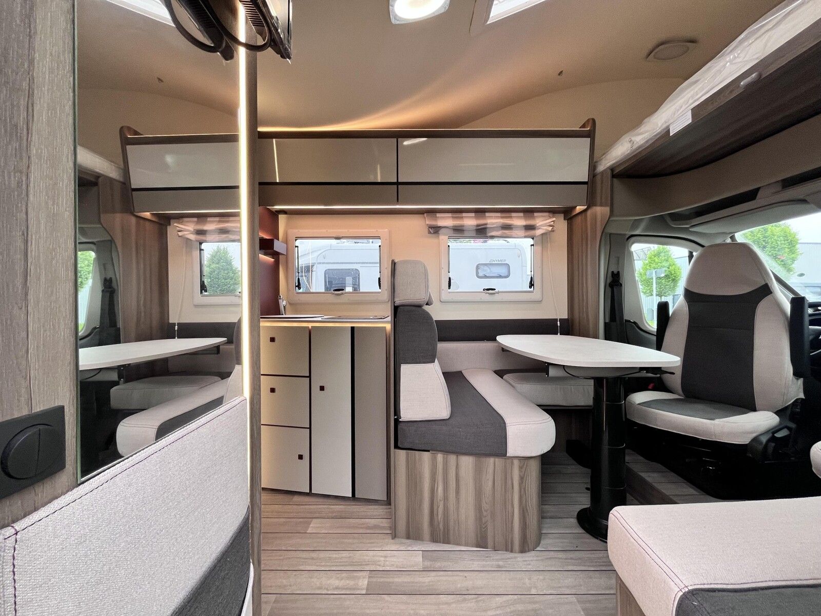 Fahrzeugabbildung Roller Team Kronos 284 M Ford
