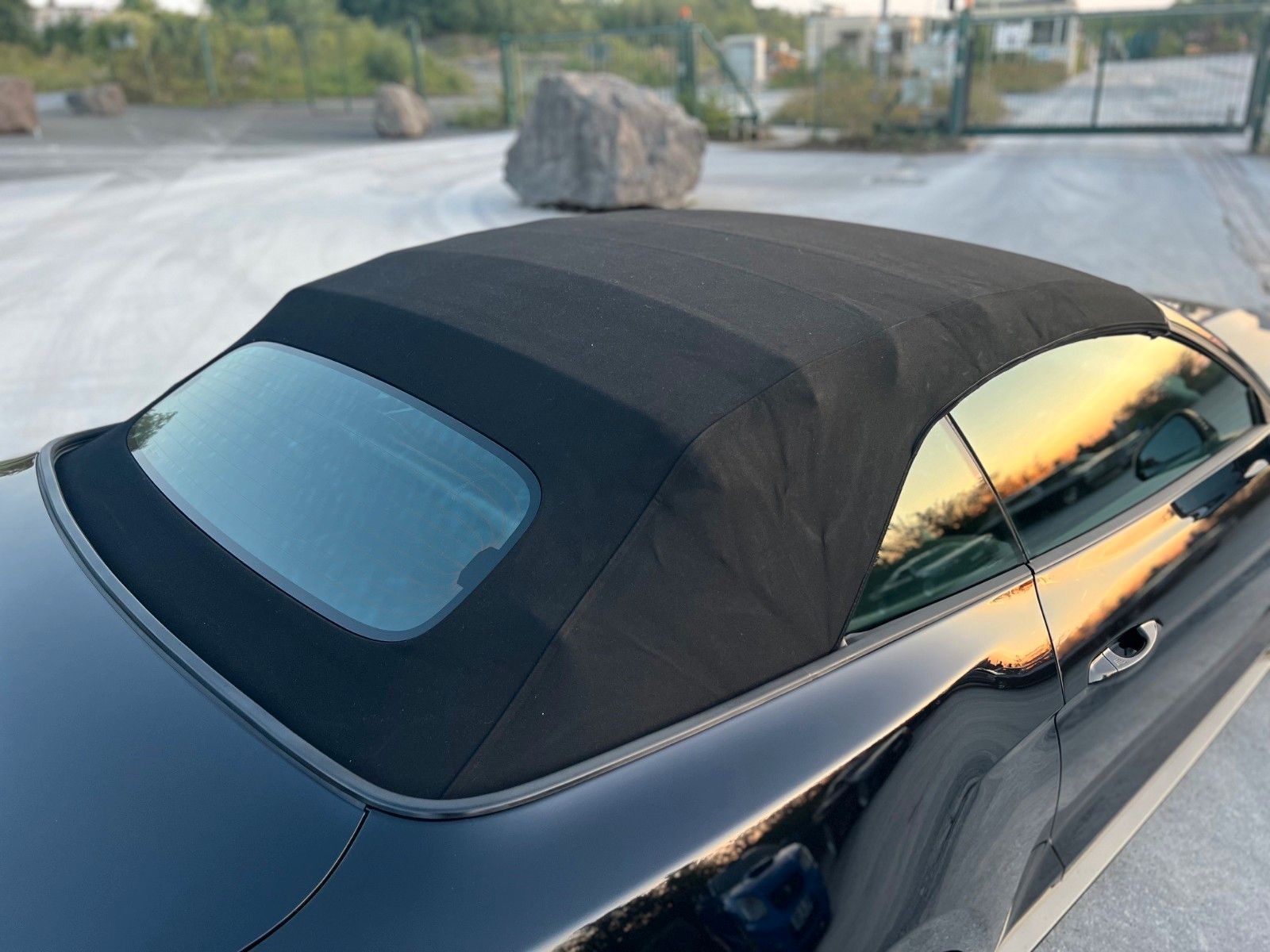 Fahrzeugabbildung Ford Mustang GT Cabrio V8-Neuwertig-20Zoll-FOX-Deutsc