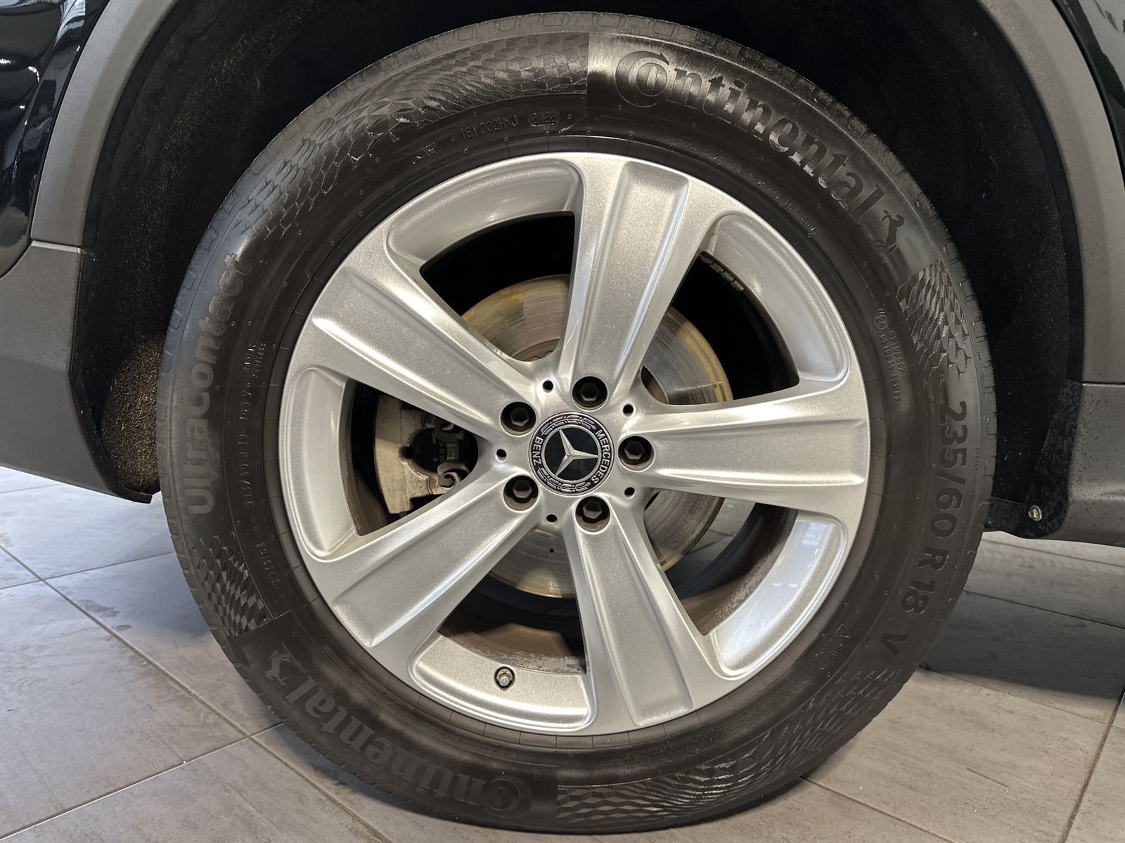 Fahrzeugabbildung Mercedes-Benz GLC 300d 4Matic NAV+LED+AHK+PANORAMA+CARPLAY+KAM