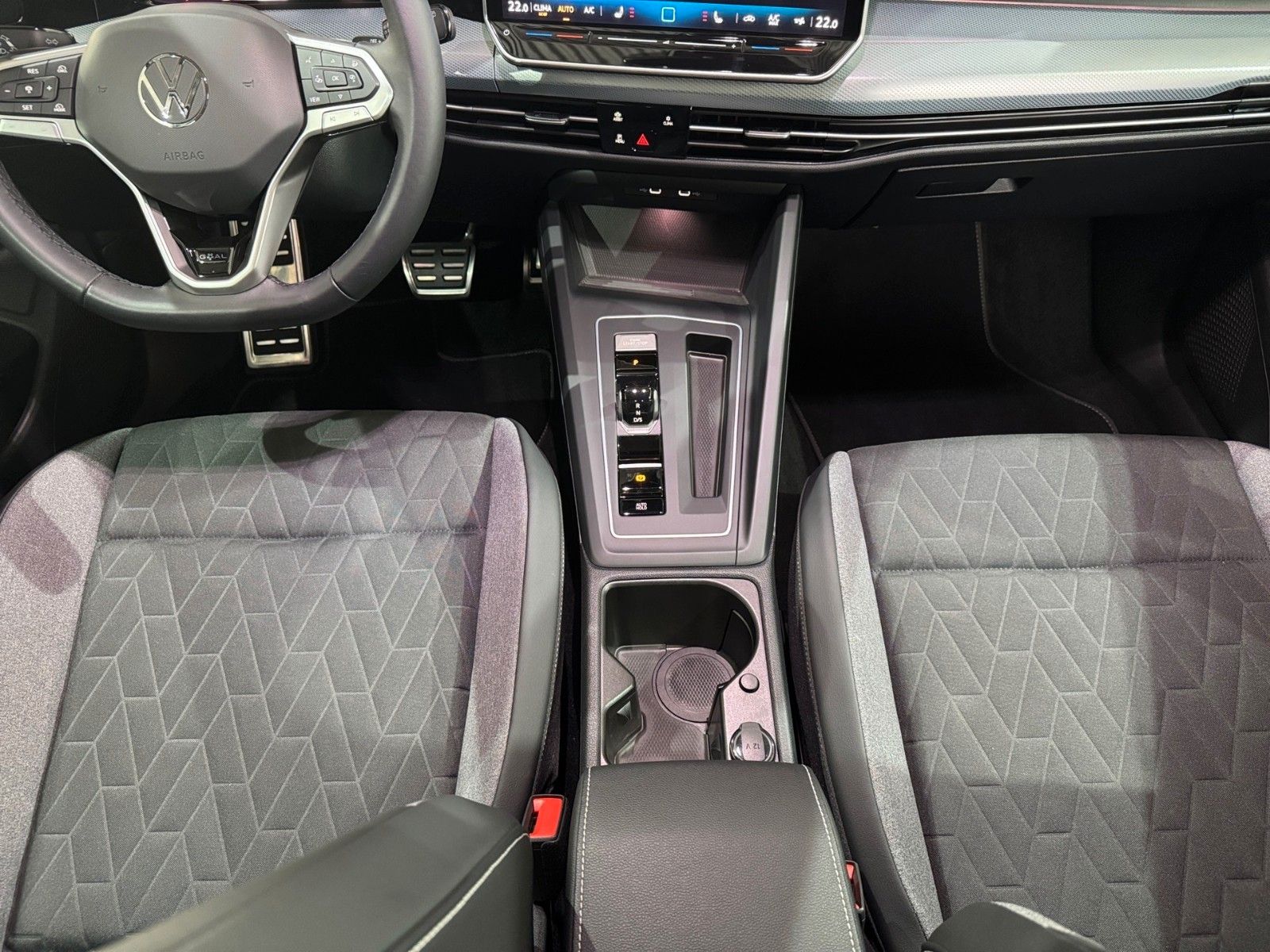 Fahrzeugabbildung Volkswagen Golf VIII Life GOAL 1.5 eTSI
