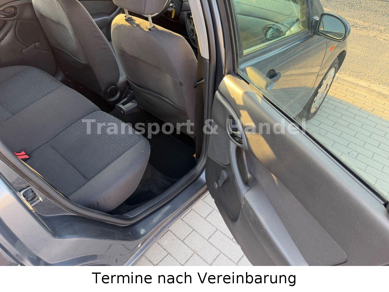Ford Focus 2004 — photo 13