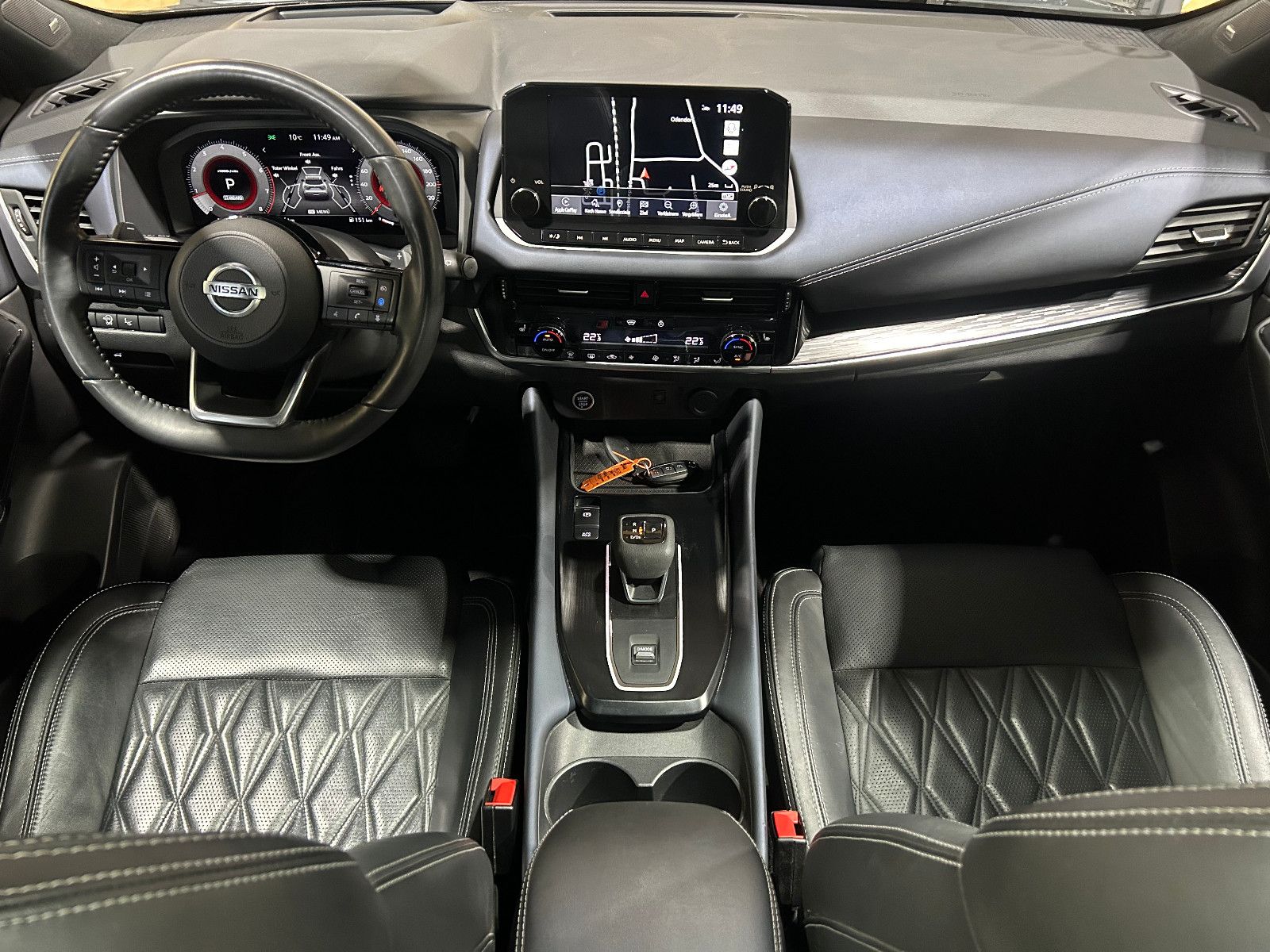 Fahrzeugabbildung Nissan Qashqai Tekna/PANO/360°/APPLE/BOSE/HEAD-UP/SHZ