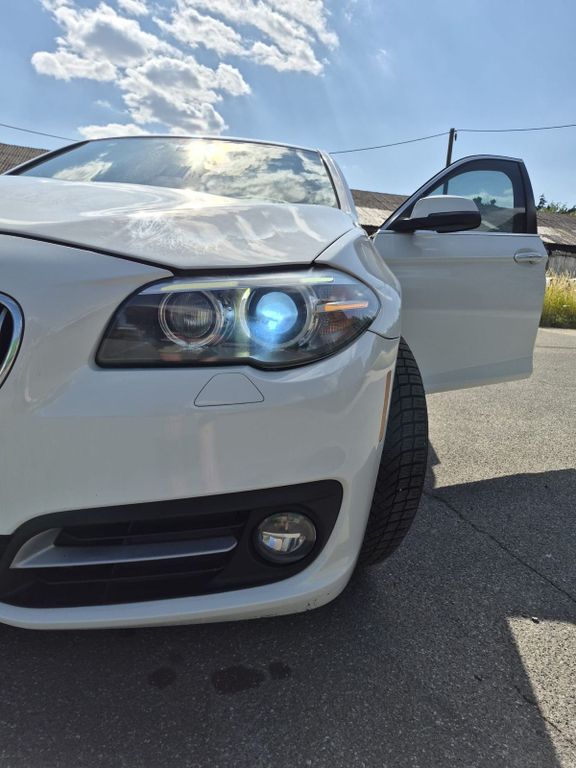 Image of BMW 528