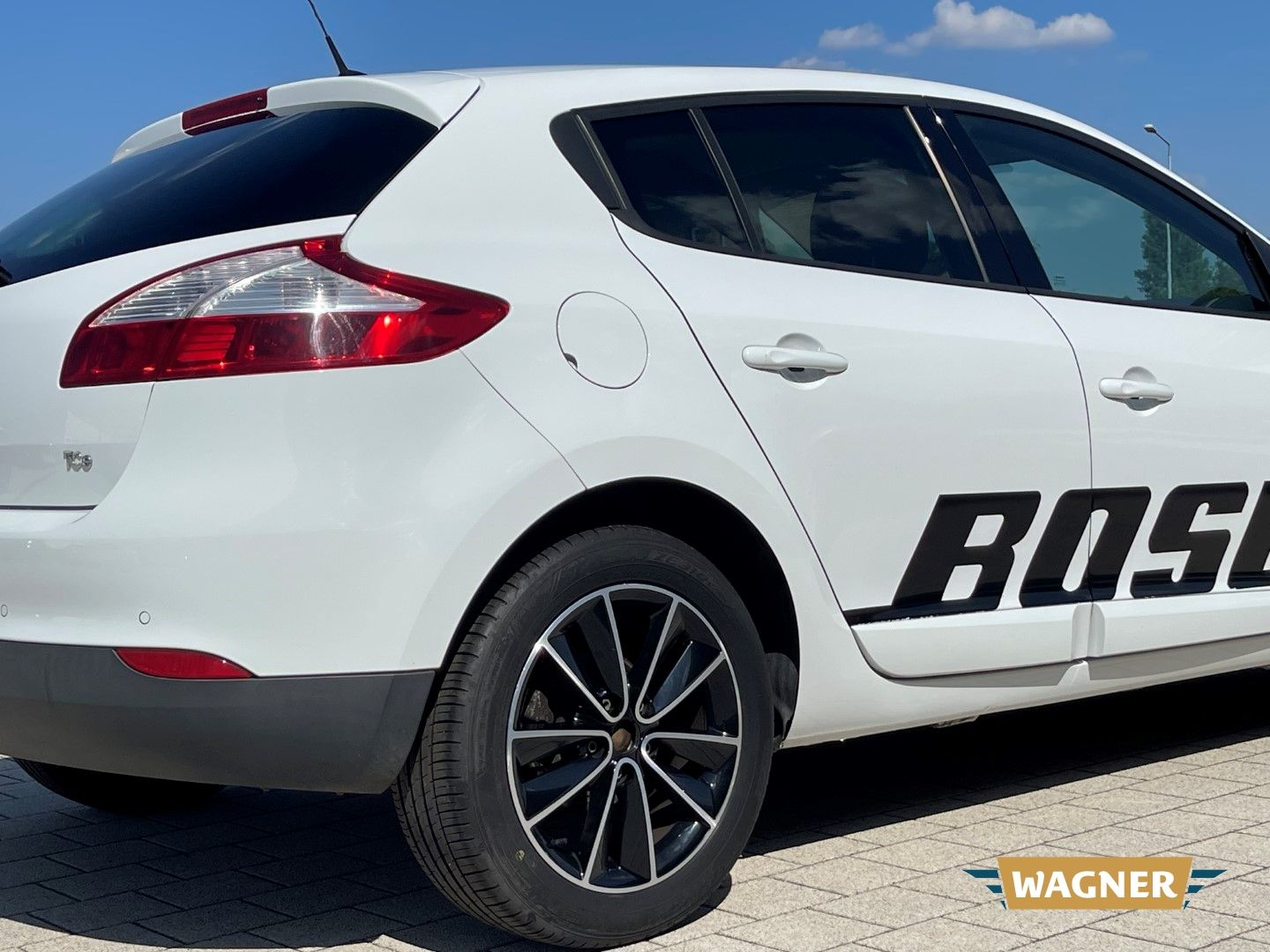 Fahrzeugabbildung Renault Megane TCe 115 Bose Edition Energy