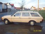 Mercedes-Benz Mercedes Benz 300 TD W123 - Mercedes-Benz E 300: 300td
